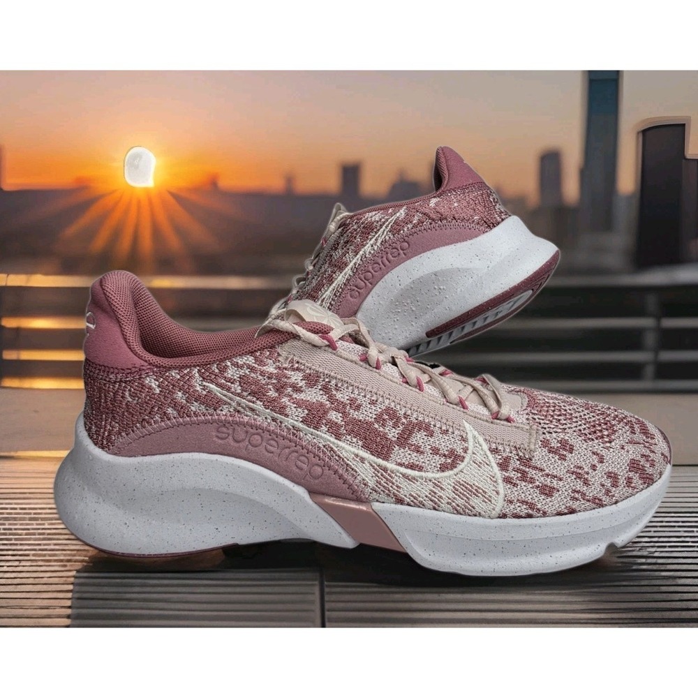 Nike Women's SuperRep Go 3 Flyknit Next Nature in the "Desert Berry" SZ: 9 NWOB